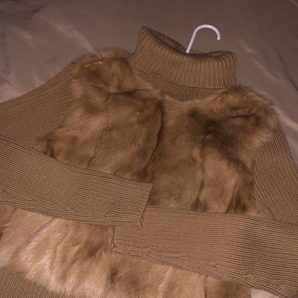 Sweater - Picture 2 of 4